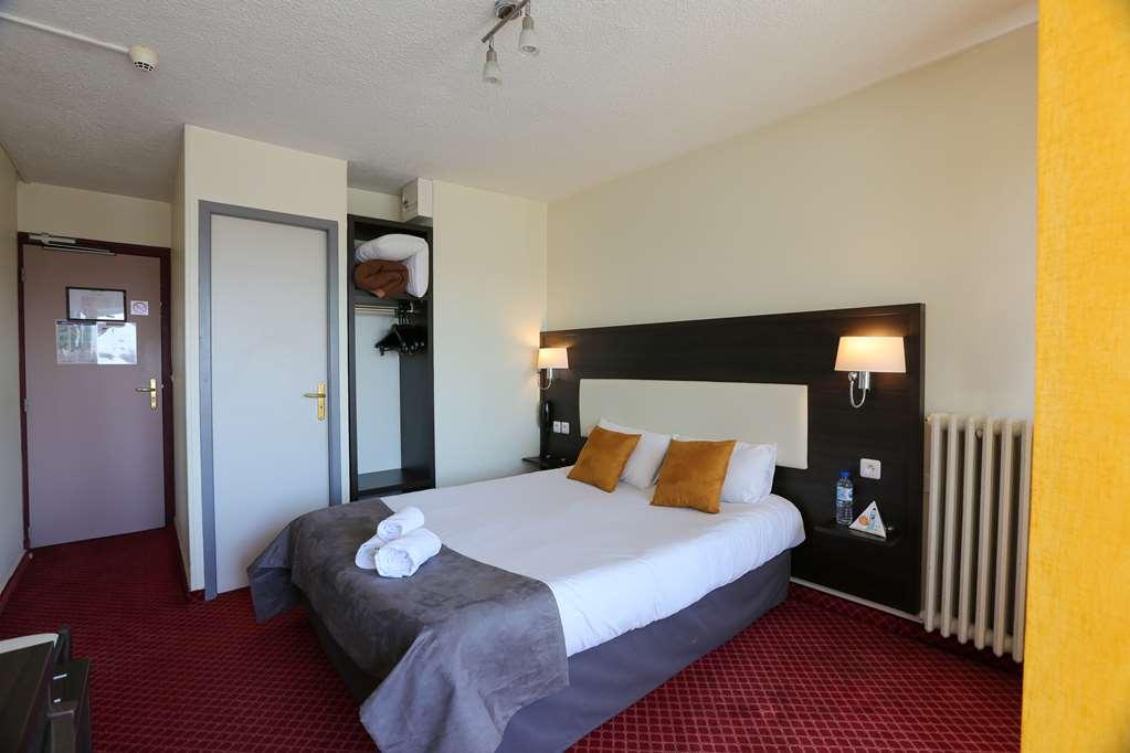 Brit Hotel Bleu Nuit Saintes Rum bild