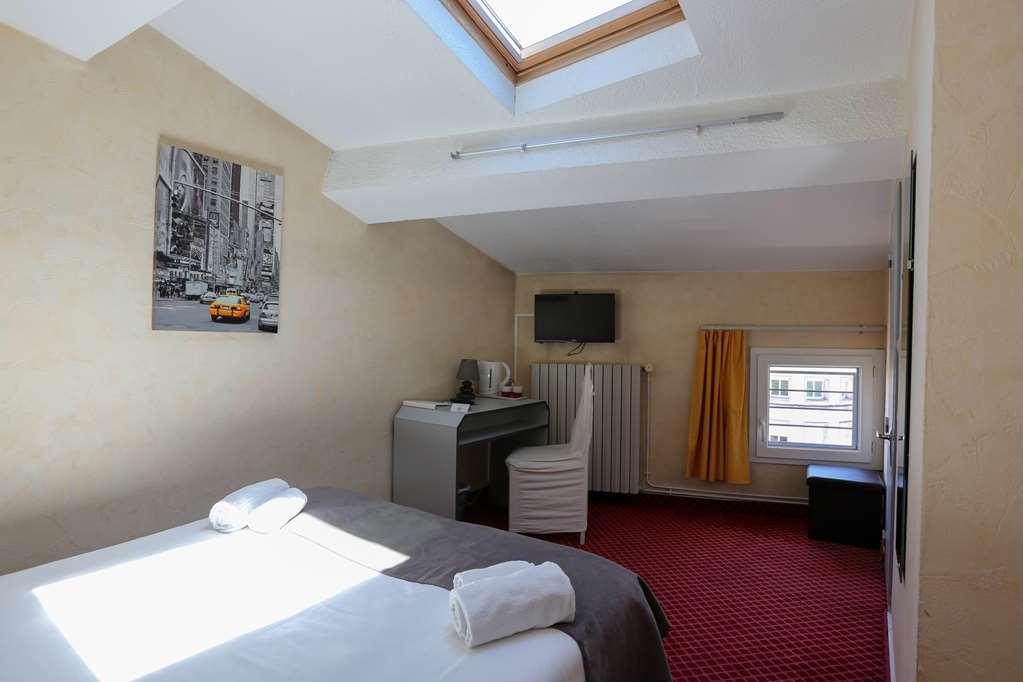Brit Hotel Bleu Nuit Saintes Rum bild