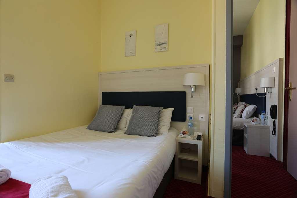 Brit Hotel Bleu Nuit Saintes Rum bild